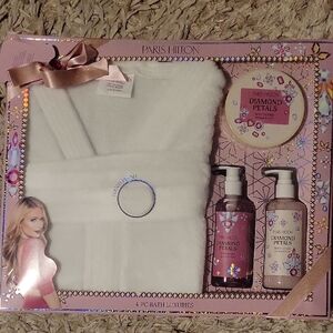 Paris Hilton White Bath Luxuries Set